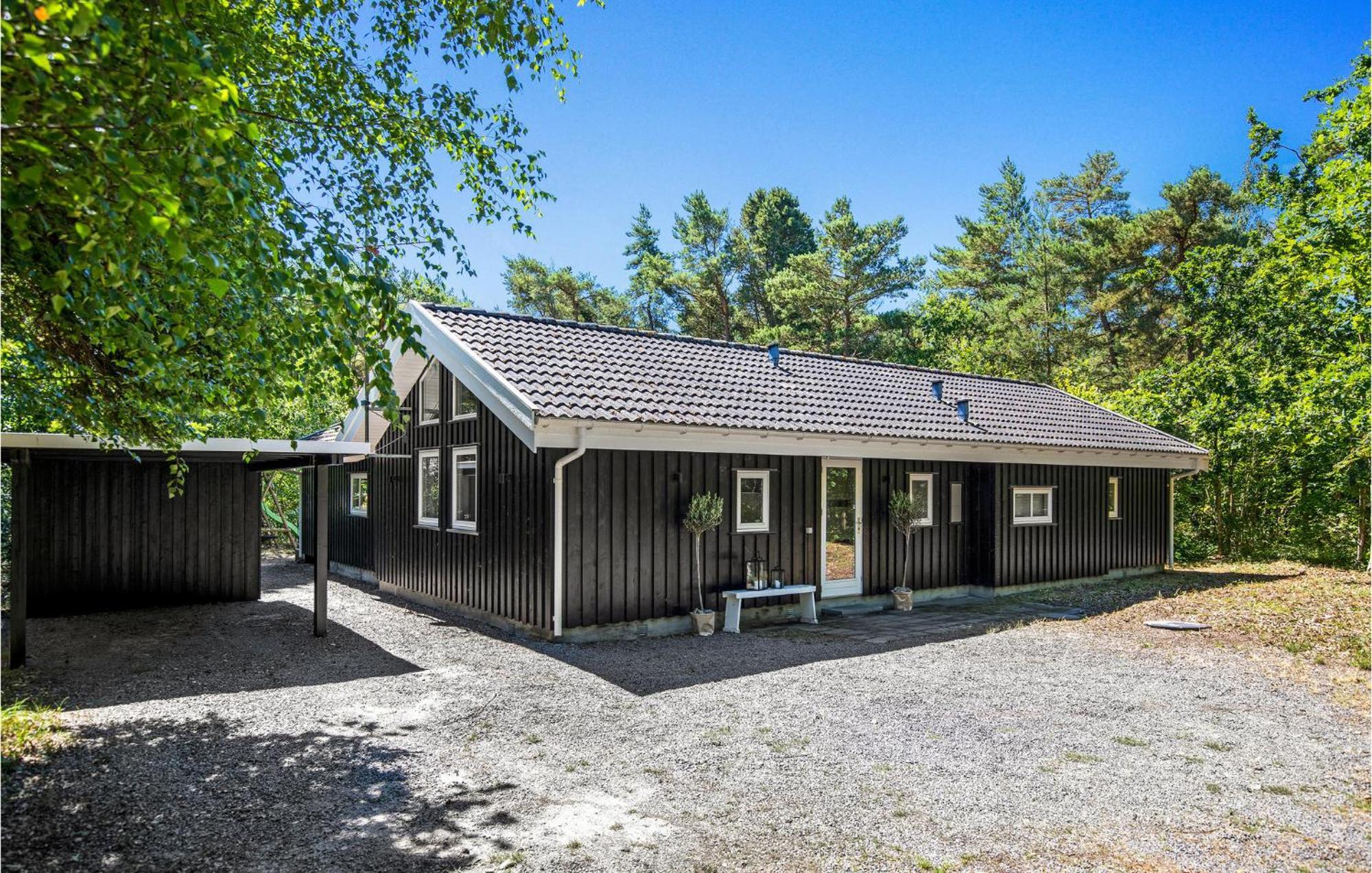 Awesome Home In Nexo With Sauna Snogebaek ภายนอก รูปภาพ